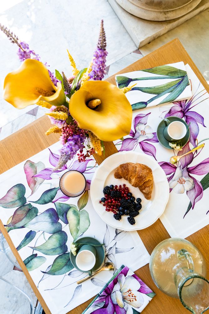 Kitchen linens - "Iris" Breakfast Set - NAPKING BY BELLAVIA