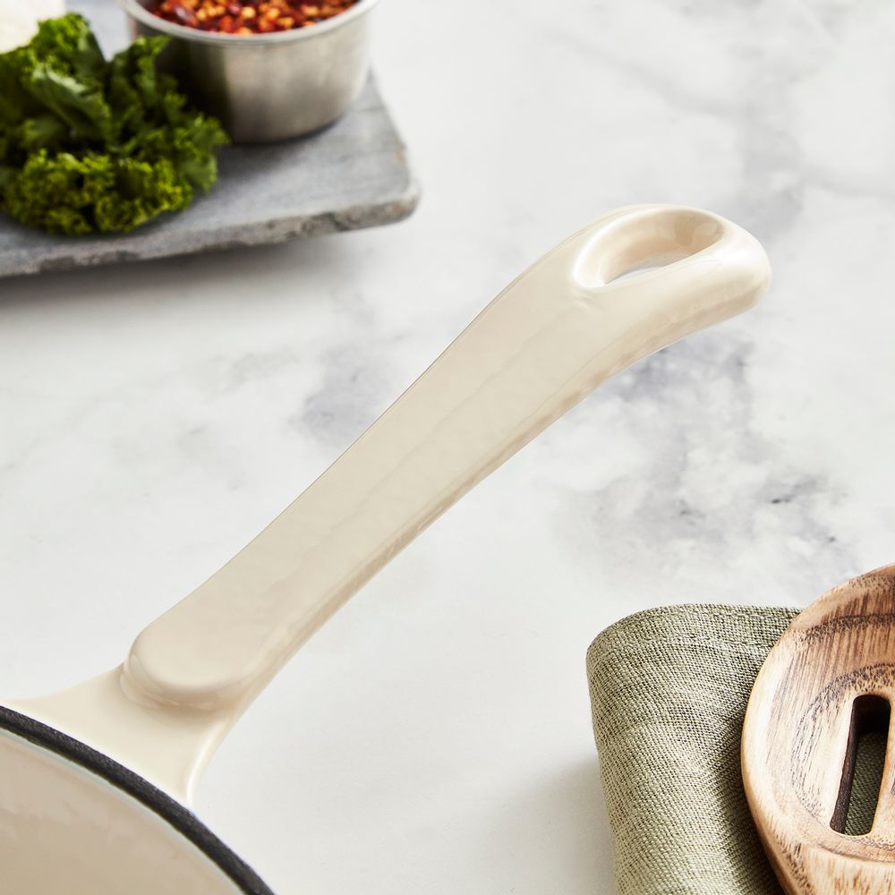 Frying pans - Barbary & Oak Foundry 26cm Round Cast Iron Fry Pan - RKW LTD - BARBARY & OAK