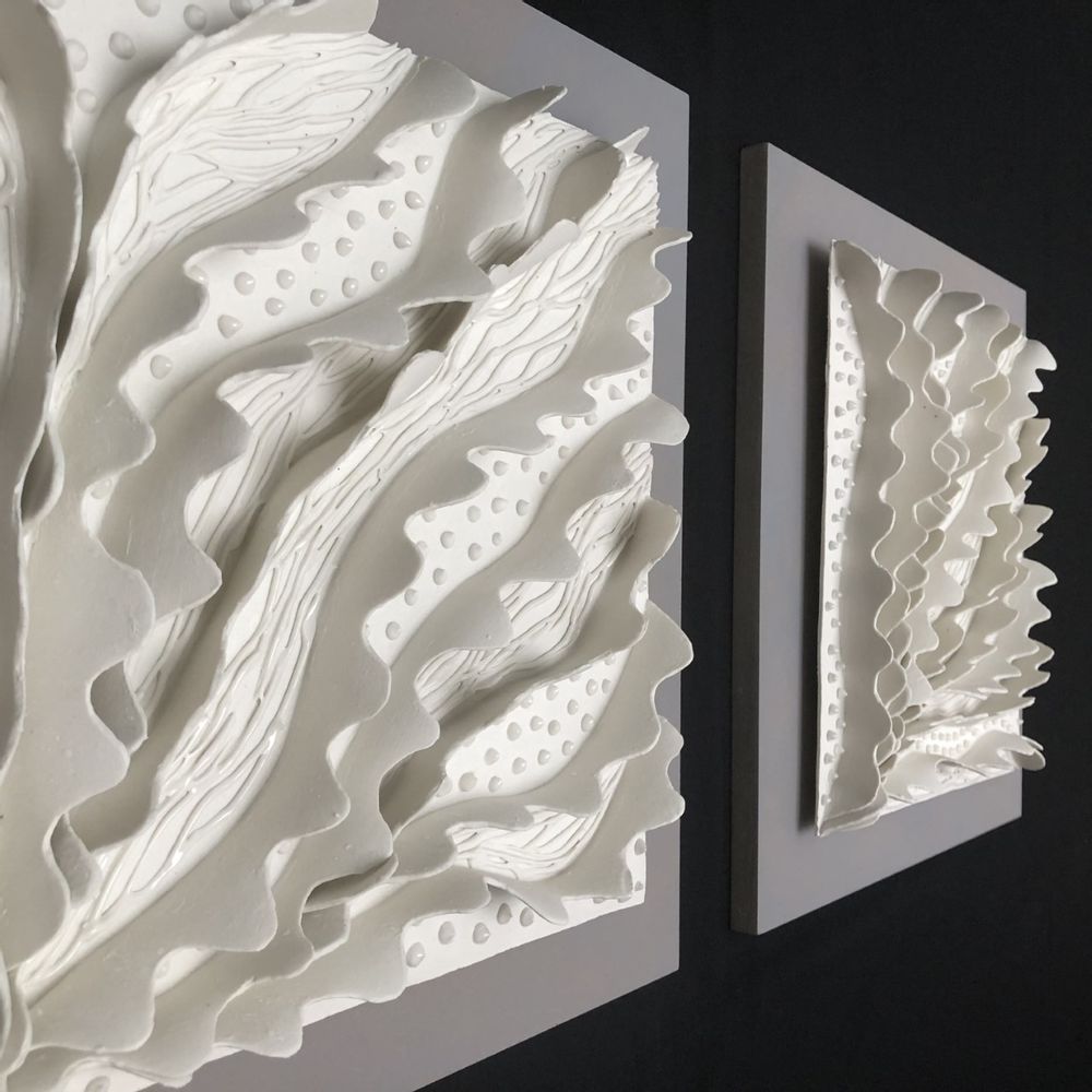 Unique pieces - Paintings Porcelain GOLD “labirynth” collection Bark - GUENAELLE GRASSI