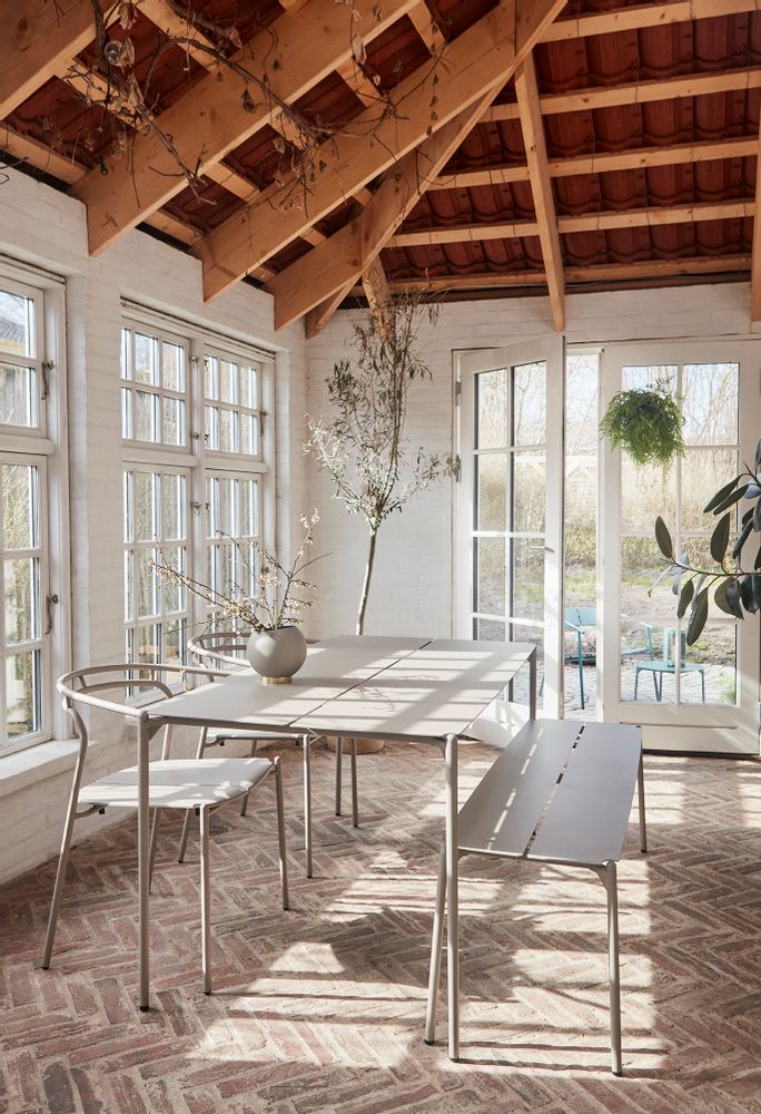 Dining Tables - NOVO table - AYTM