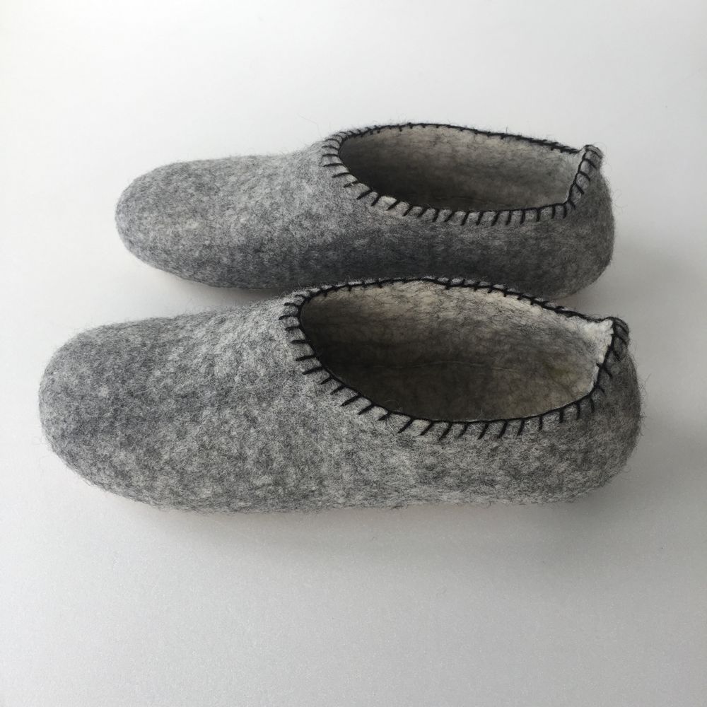 Homewear - 100% wool felt slippers handmade suede sole - COCOON PARIS