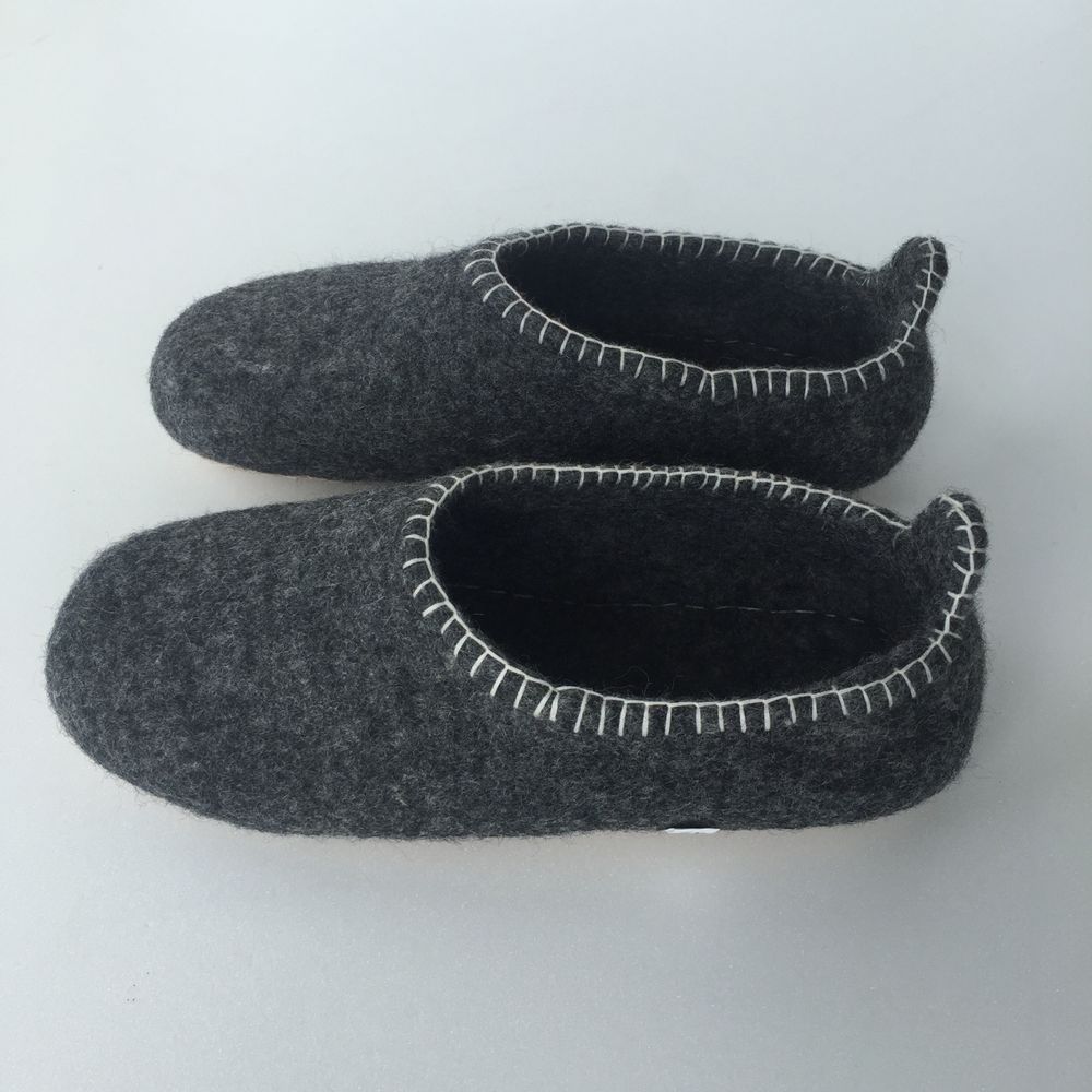 Homewear - 100% wool felt slippers handmade suede sole - COCOON PARIS