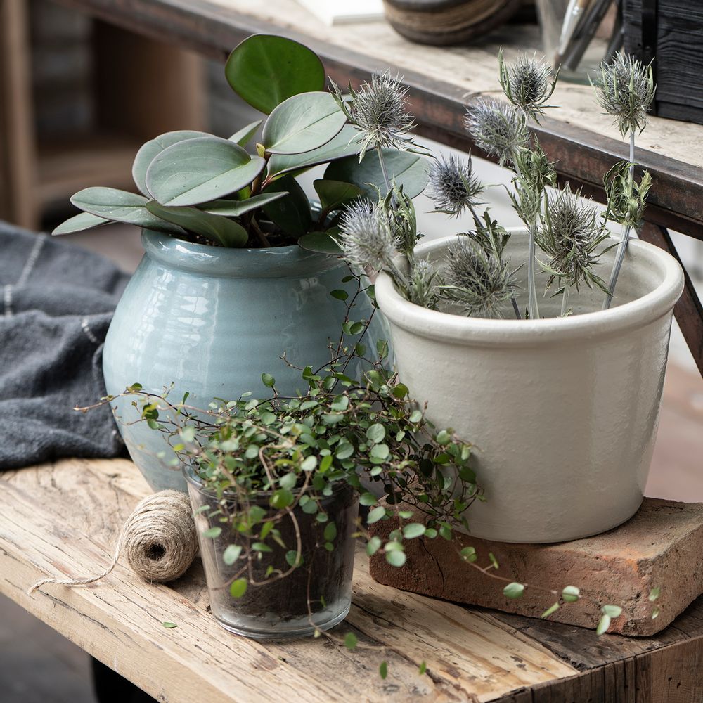 Decorative objects - Halfdan cone planter with a thick top edge. - IB LAURSEN
