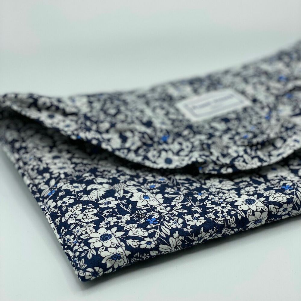 Clutches - Blue Flowers Quilted Pouch - L'ATELIER DES CREATEURS