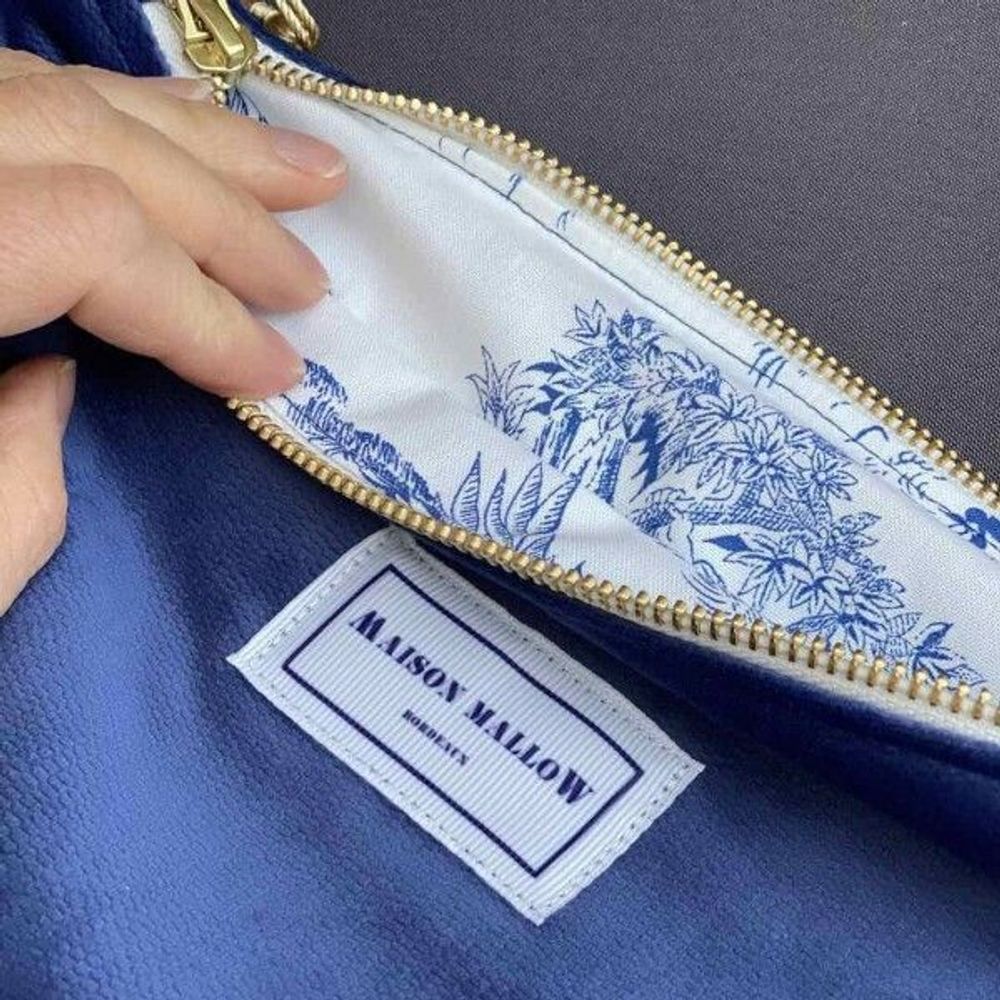 Clutches - Blue Velvet Pouch - L'ATELIER DES CREATEURS