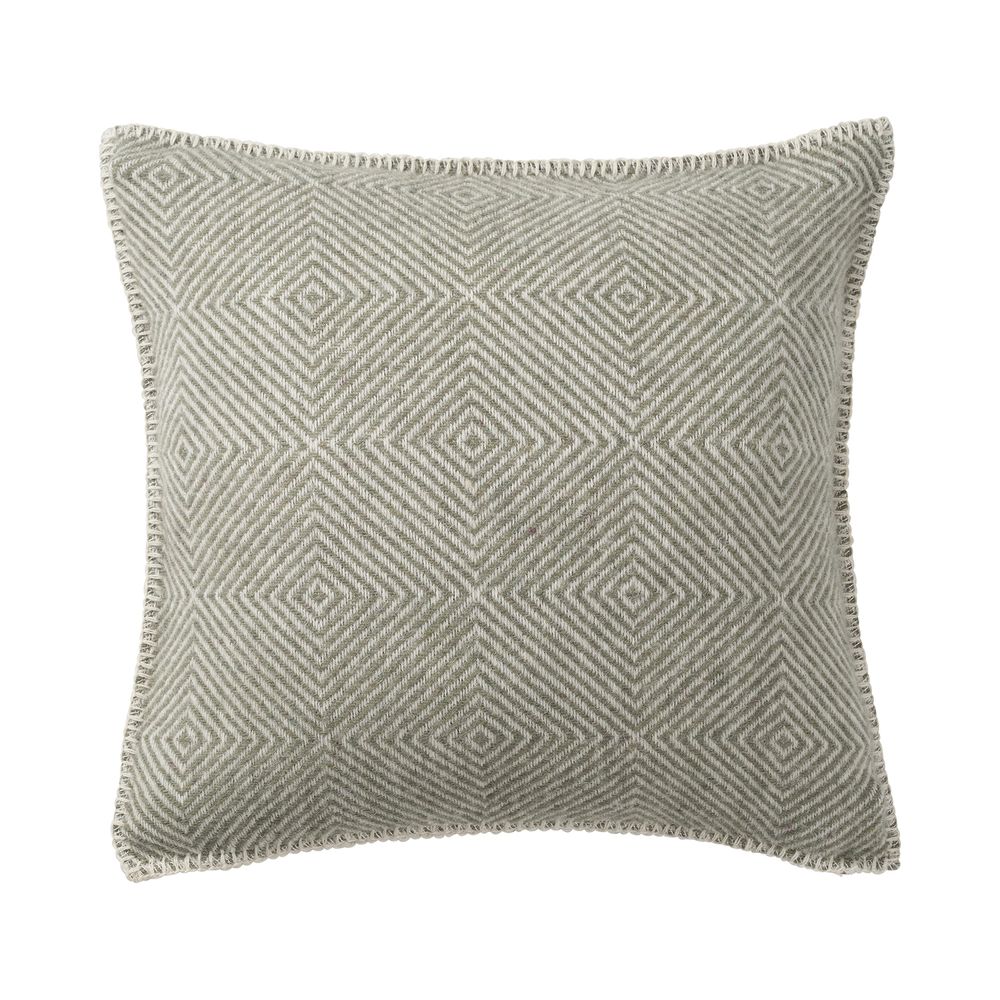 Throw blankets - Gotland Stripe black, throw in 100 % Gotland wool - KLIPPAN YLLEFABRIK AB