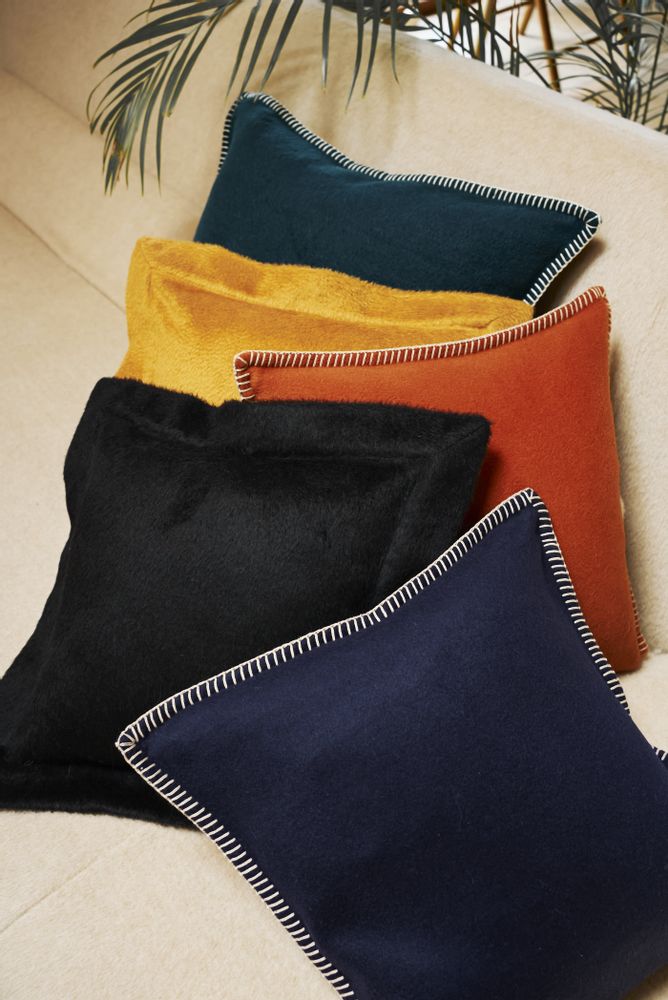 Coussins textile - Coussins sur mesure en Alpaga - INATA