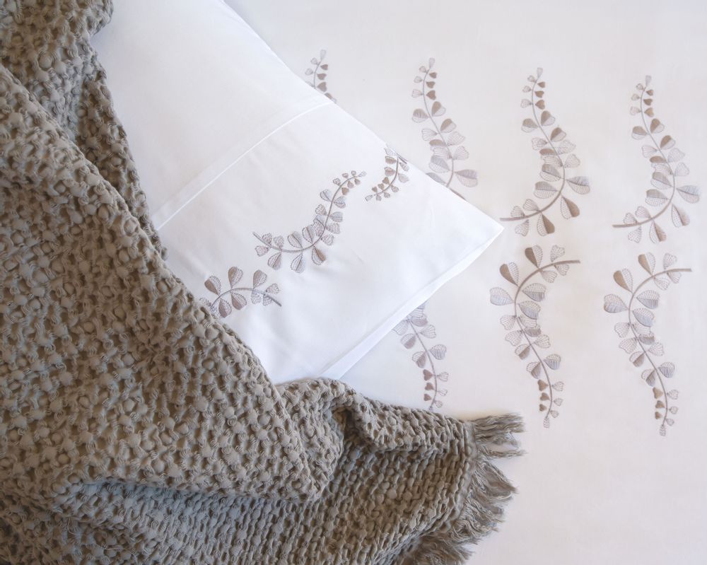 Linge de lit - Glamour - Collection de broderies - MIA ZARROCCO - FINE LINENS