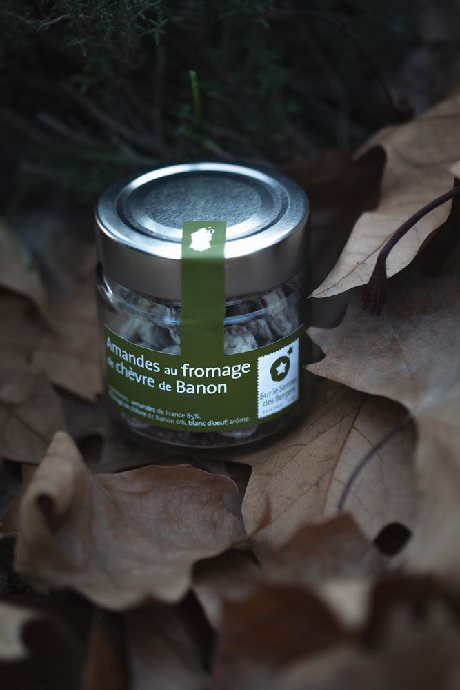 Épicerie fine - Amandes au Fromage de Chèvre de Banon - 60g | Épicerie fine - SUR LE SENTIER DES  BERGERS