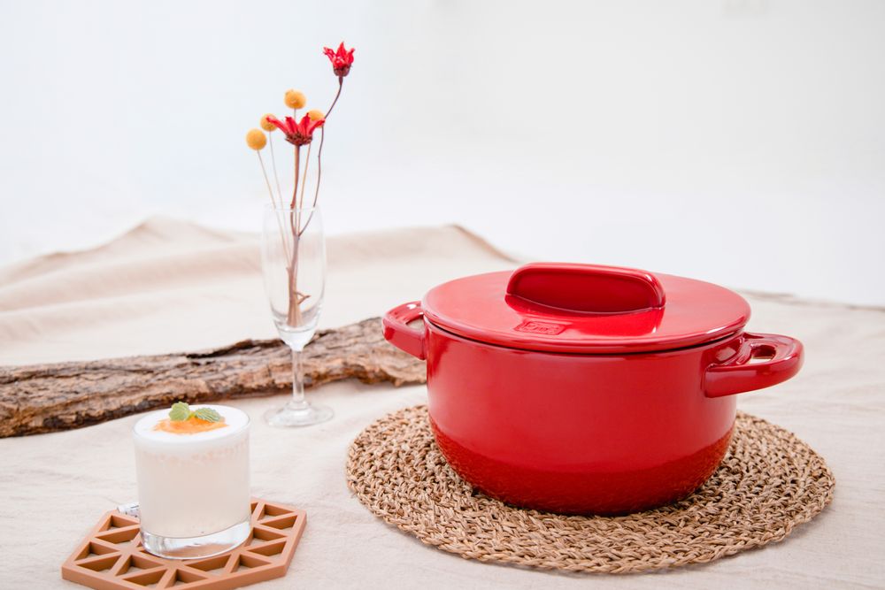 Stew pots - Ceraglaze Casserole (23cm,Red,3.2L) - JIA