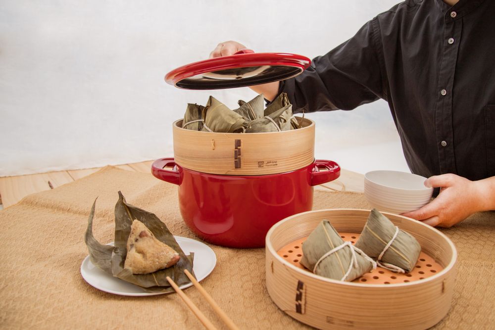 Stew pots - Ceraglaze Casserole (23cm,Red,3.2L) - JIA