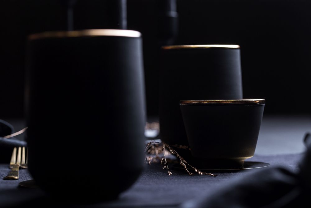 Platter and bowls - Eclipse GOLD tableware  - VAIDAVA CERAMICS
