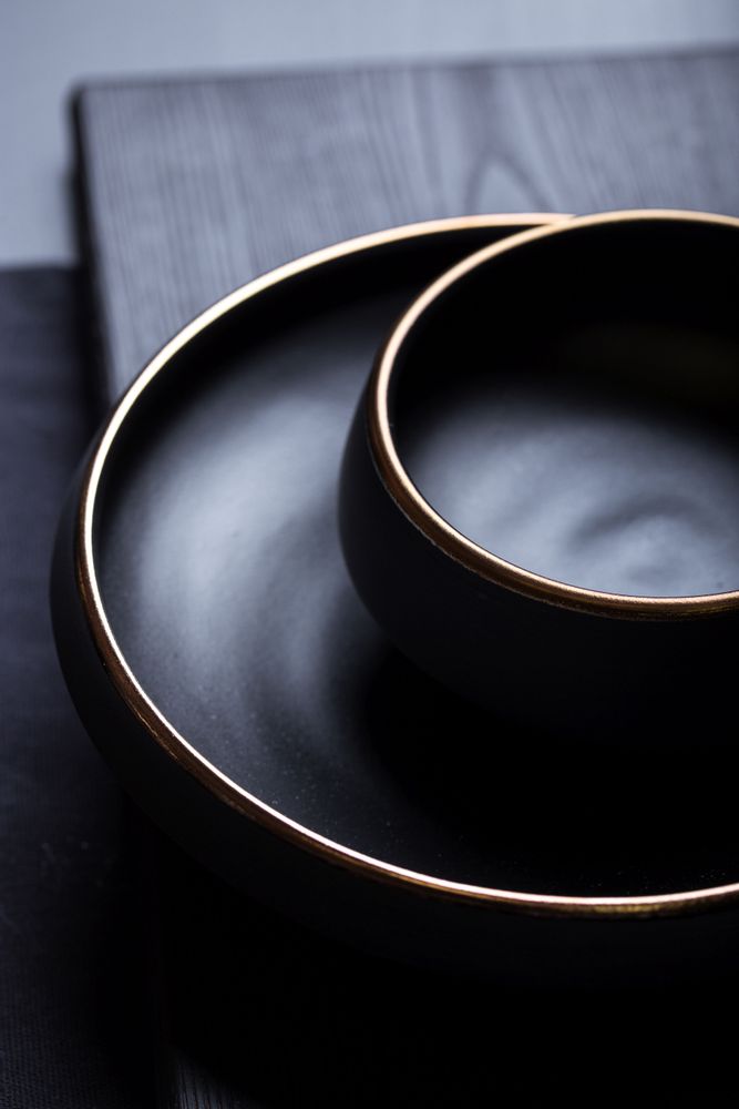 Platter and bowls - Eclipse GOLD tableware  - VAIDAVA CERAMICS