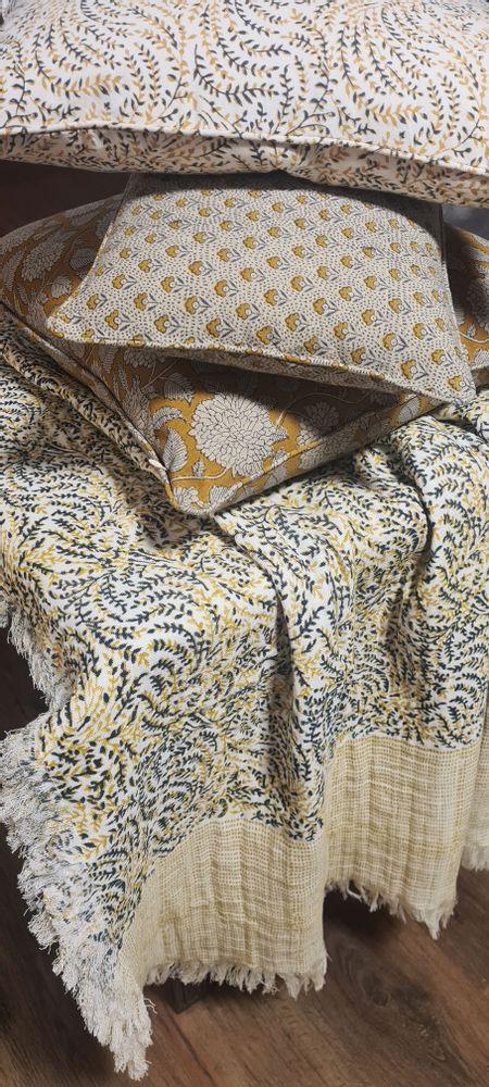 Throw blankets - Throw paisley pink - INKA FRANCE