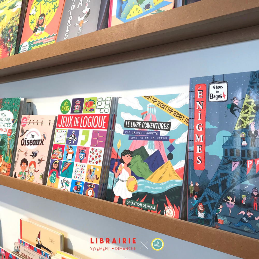 Jeux enfants - Enquête En Cavale (Jeu par courrier et Livre d'Aventures) - EN CAVALE