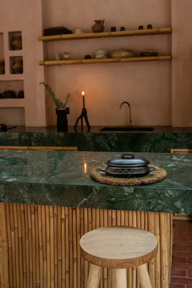 Platter and bowls - The Burned Oval Pot With Pattern and side handles - Black - BAZAR BIZAR LIVING