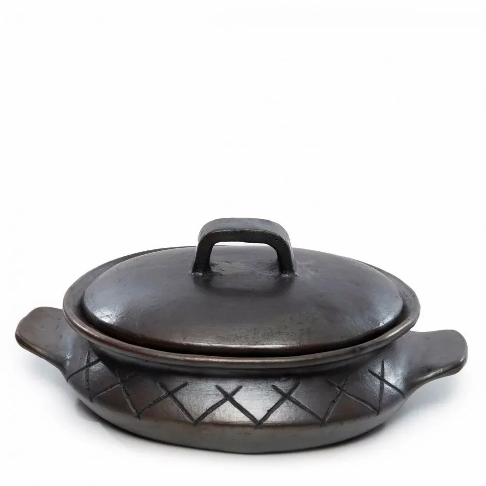 Platter and bowls - The Burned Oval Pot With Pattern and side handles - Black - BAZAR BIZAR LIVING