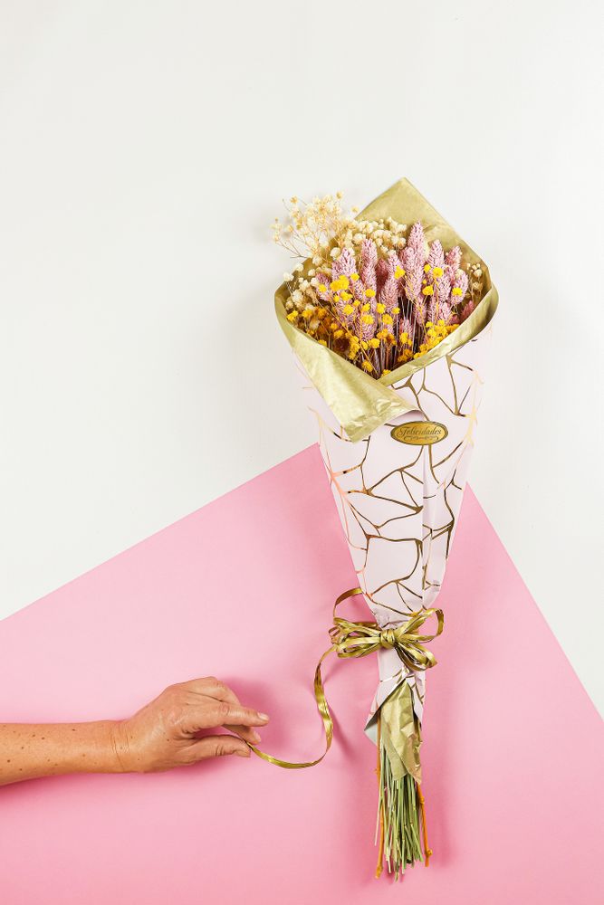 Floral decoration - Floral packaging - PAKOT S.A