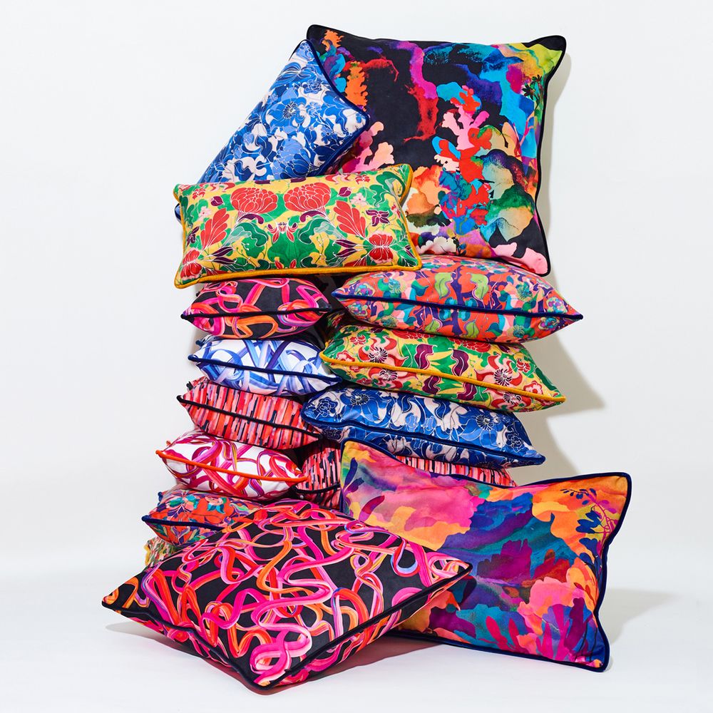 Fabric cushions - Velvet cushion “Ribbons” black - AMÉLIE CHOQUET