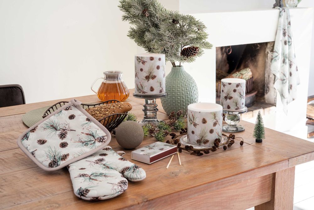 Mugs - Pine Cone all Over Paper Napkins and table accessories - AMBIENTE EUROPE BV