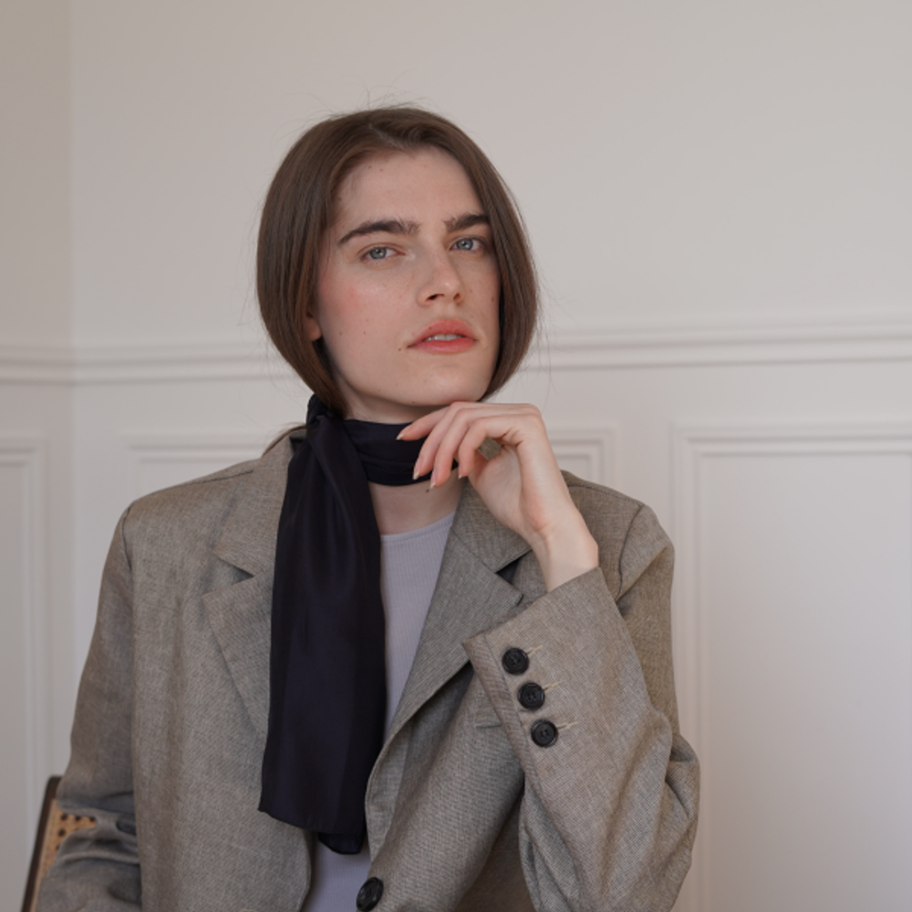 Foulards et écharpes - Foulard en soie Le Noir - L'ATELIER DES CREATEURS
