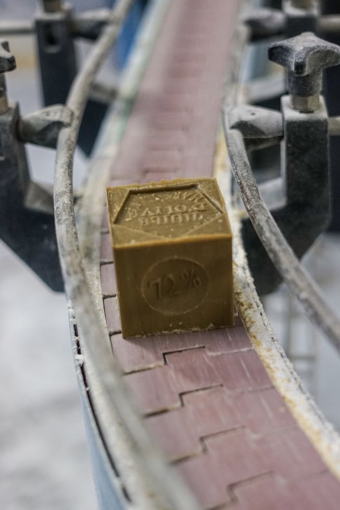 Soaps - Olive Marseille soap - 300g - SAVONNERIE DU MIDI 1894 LA CORVETTE