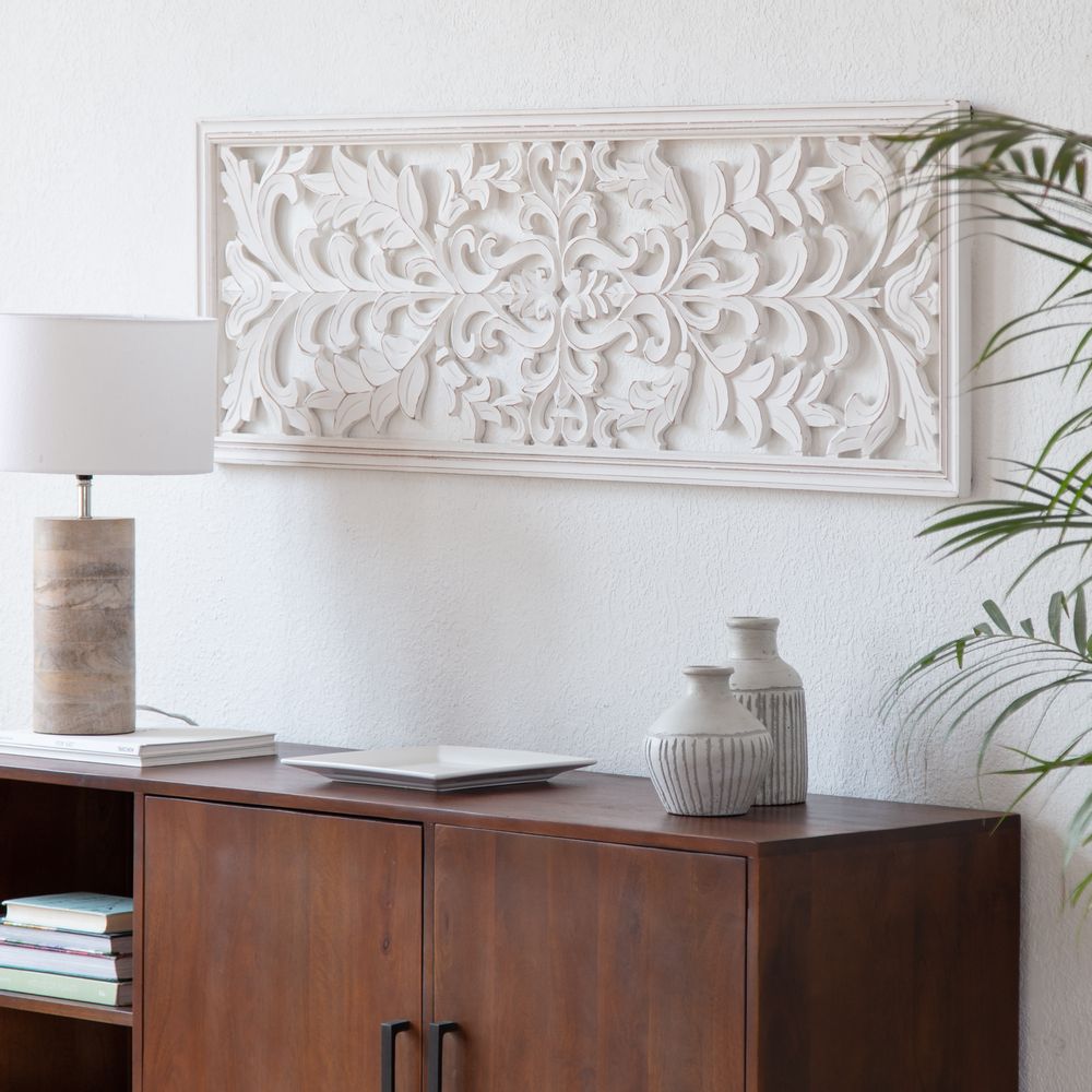 Other wall decoration - Douglas Medallion Hand Carved in White Wash - MH LONDON