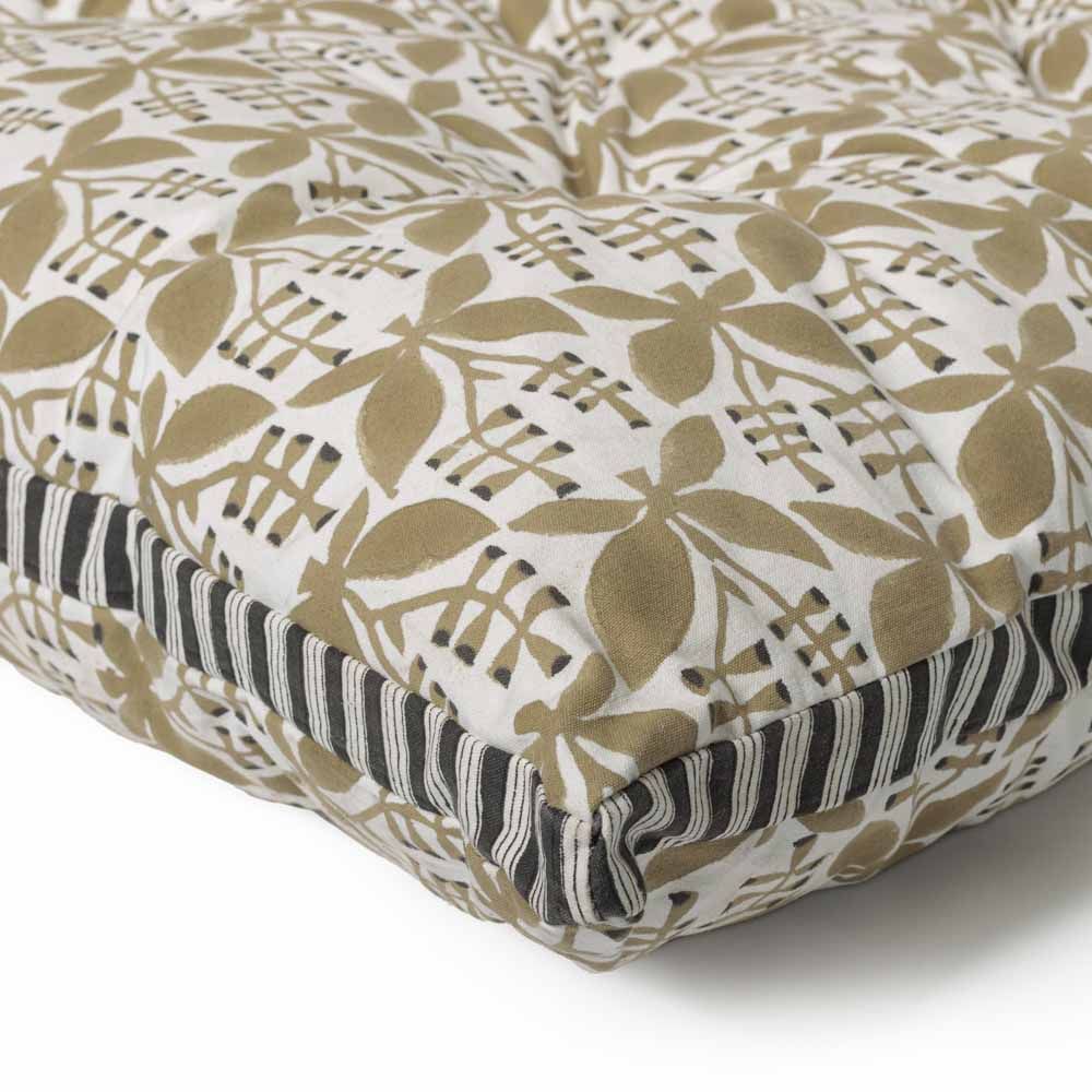 Throw blankets - Graph mattress - LE MONDE SAUVAGE BEATRICE LAVAL