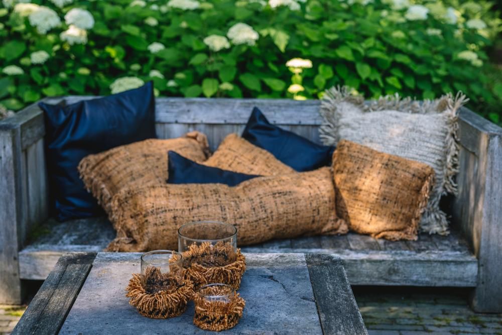 Coussins - L'Housse de Coussin Oh My Gee  - Noir Cannelle - 40x40 - BAZAR BIZAR LIVING