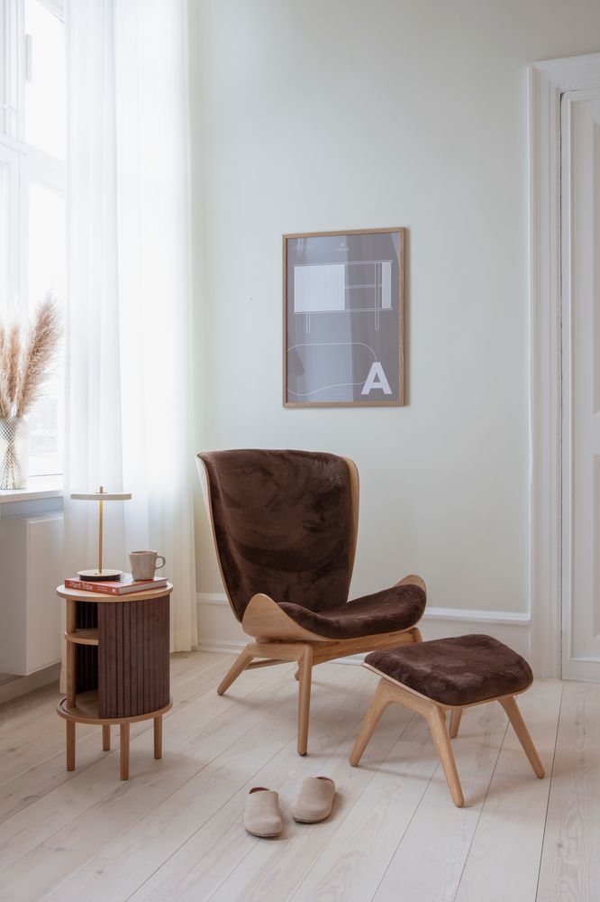 Decorative objects - The Reader | Wing Chair - UMAGE