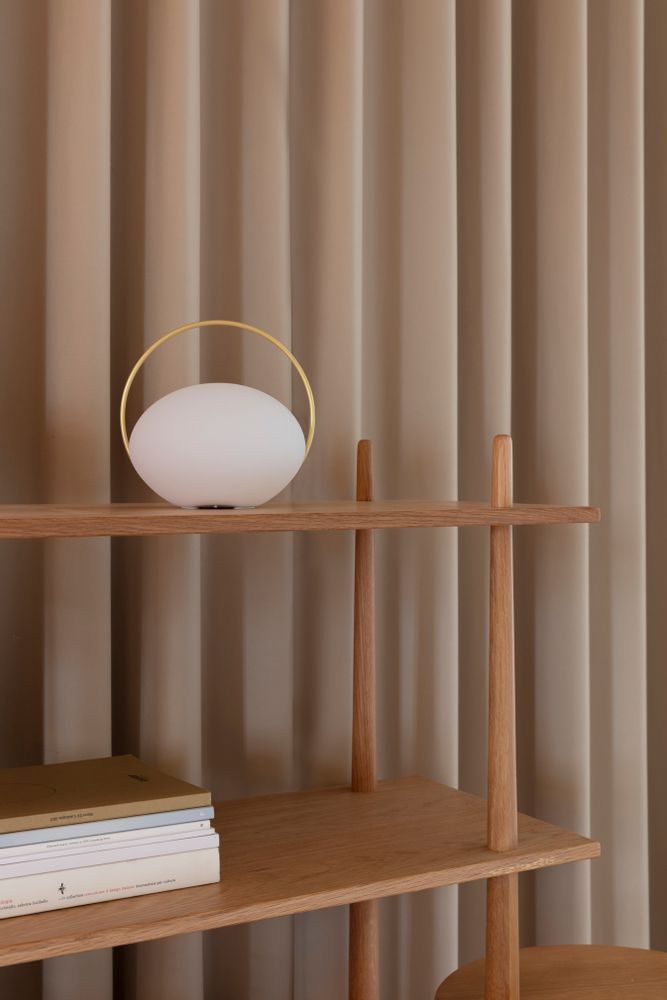 Autres objets connectés  - Orbit | Lampe portative - UMAGE