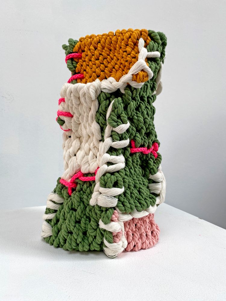 Unique pieces - Essence Furry Vase - MARIADELA ARAUJO