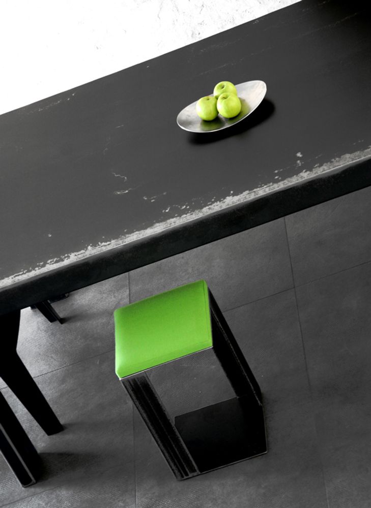 Objets de décoration - Armoire HEAVY. - BLUNT