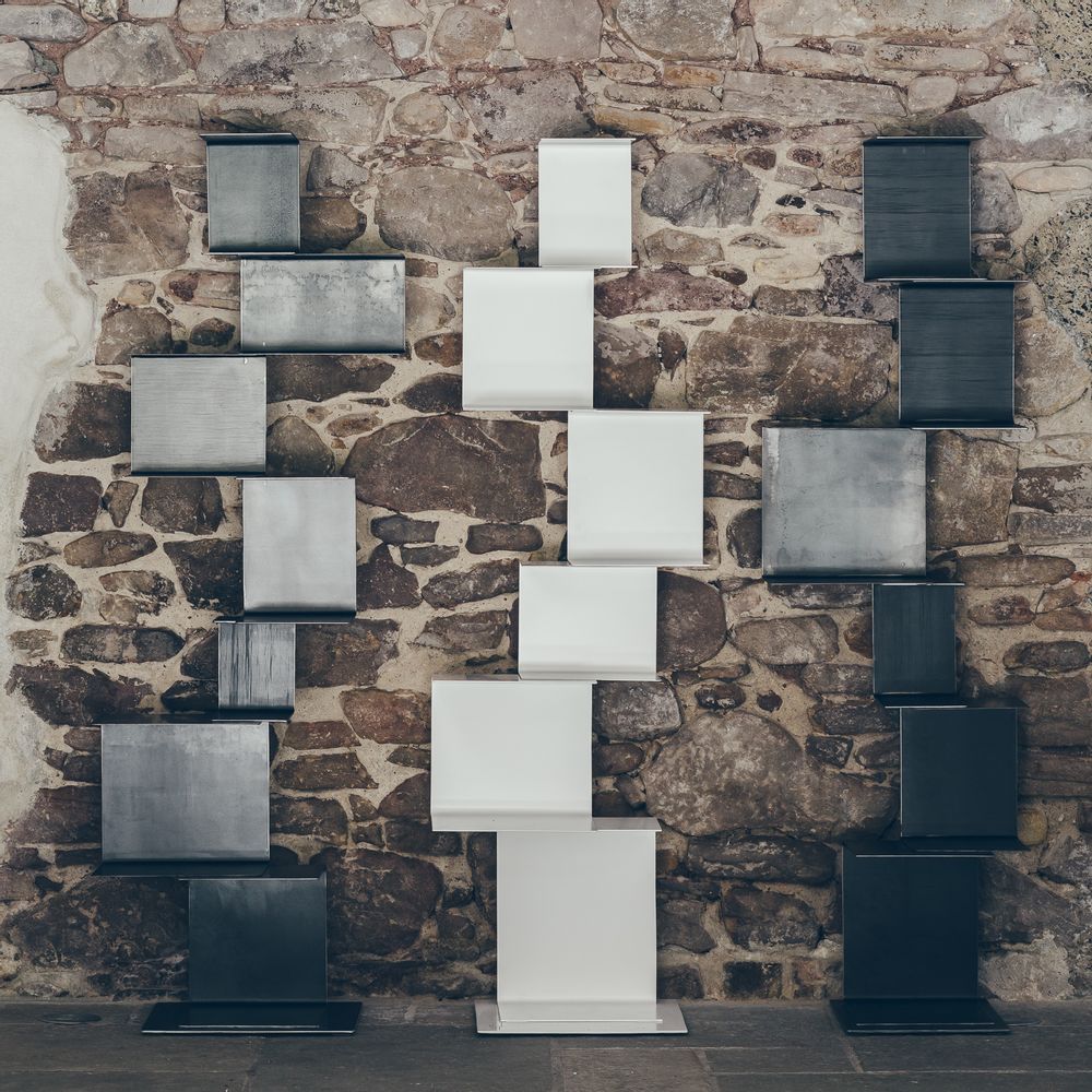 Decorative objects - Decorative cubes /Twist. - BLUNT