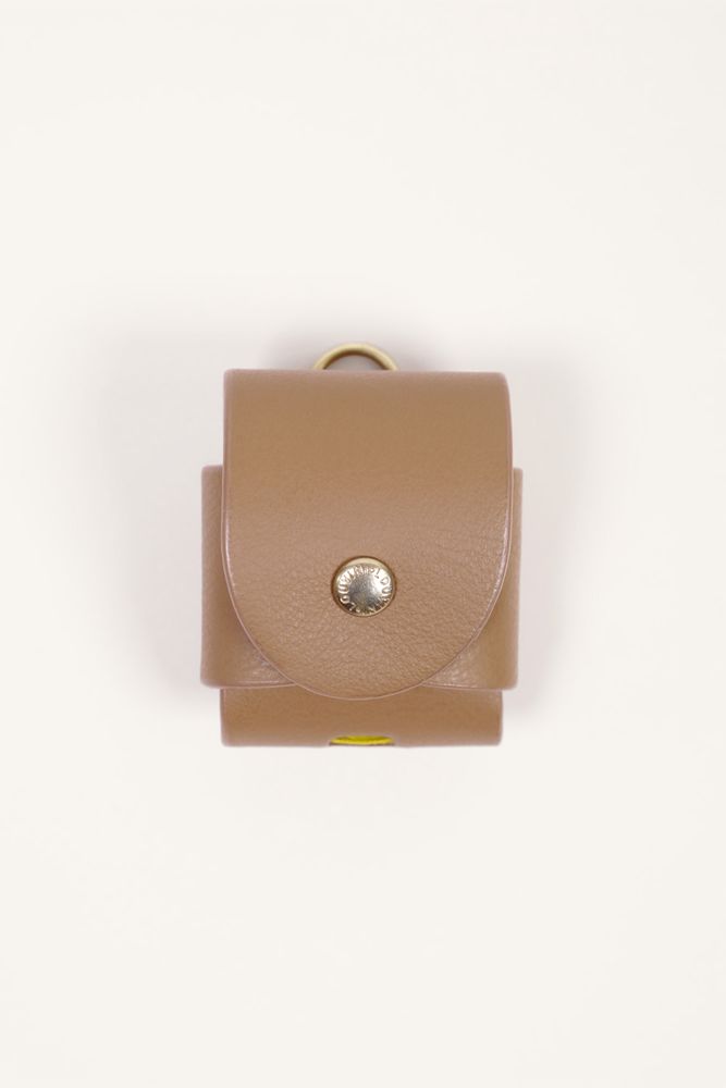 Other smart objects - JOE Leather case for AirPods to wear hands-free - LOUVINI PARIS