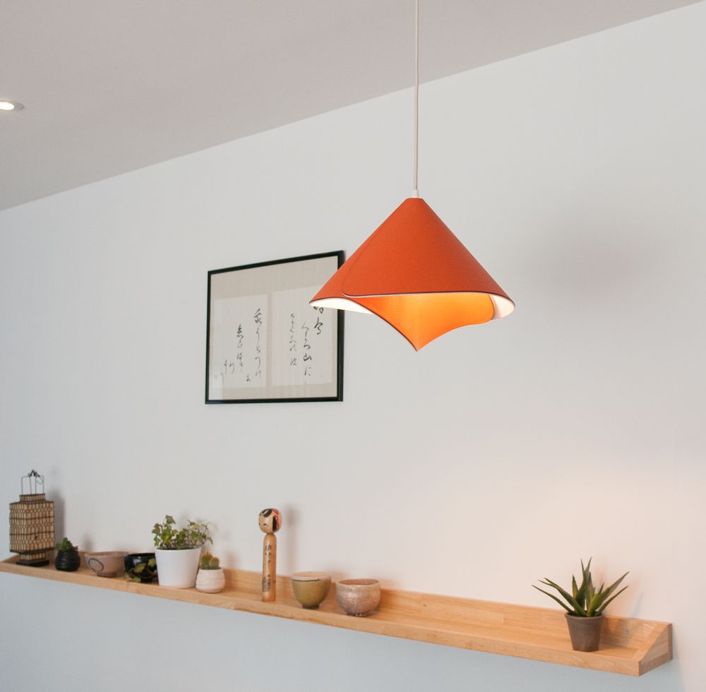Accessoires pour le vin - Tulip Cuir - PIERRE CABRERA D E S I G N E R