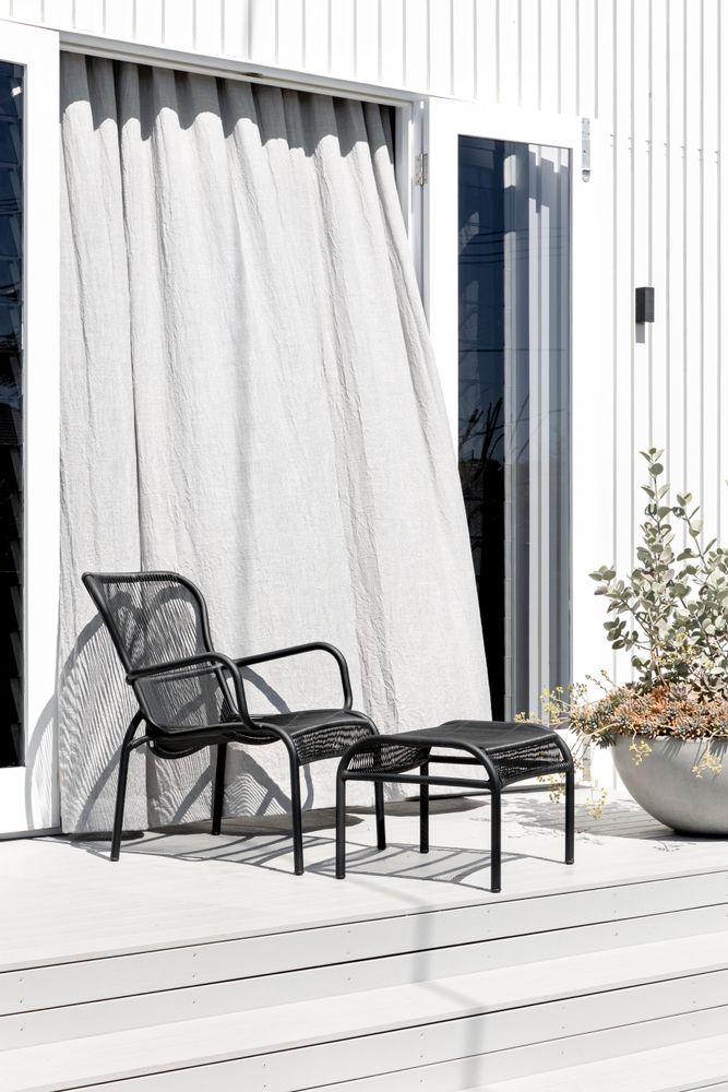 Lawn armchairs - Loop Lounge Chair - VINCENT SHEPPARD