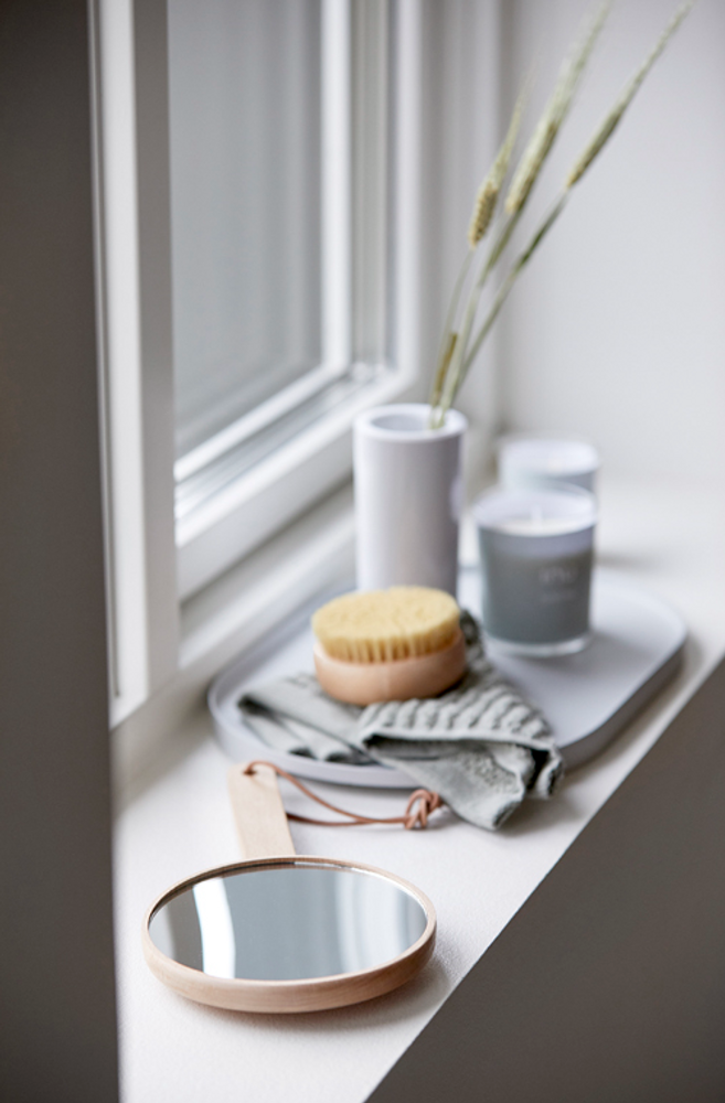 Bathroom mirrors - Inu makeup mirror 27 x 14 cm Beech - ZONE DENMARK