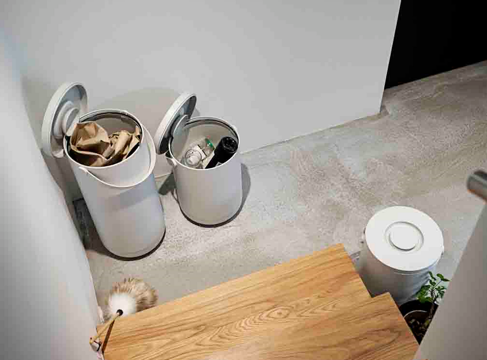 Garbage cans - Circular 22+12 liter Black trash can - ZONE DENMARK