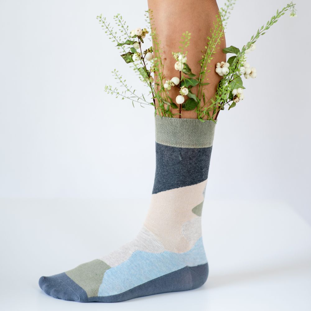 Chaussettes - UKAI EST UNE MARQUE D'ACCESSOIRES DE MODE INNOVANTE ET CIRCULAIRE QUI AIDE À RÉCUPÉRER LES DÉCHETS DE NOTRE PLANÈTE - ŪKAI