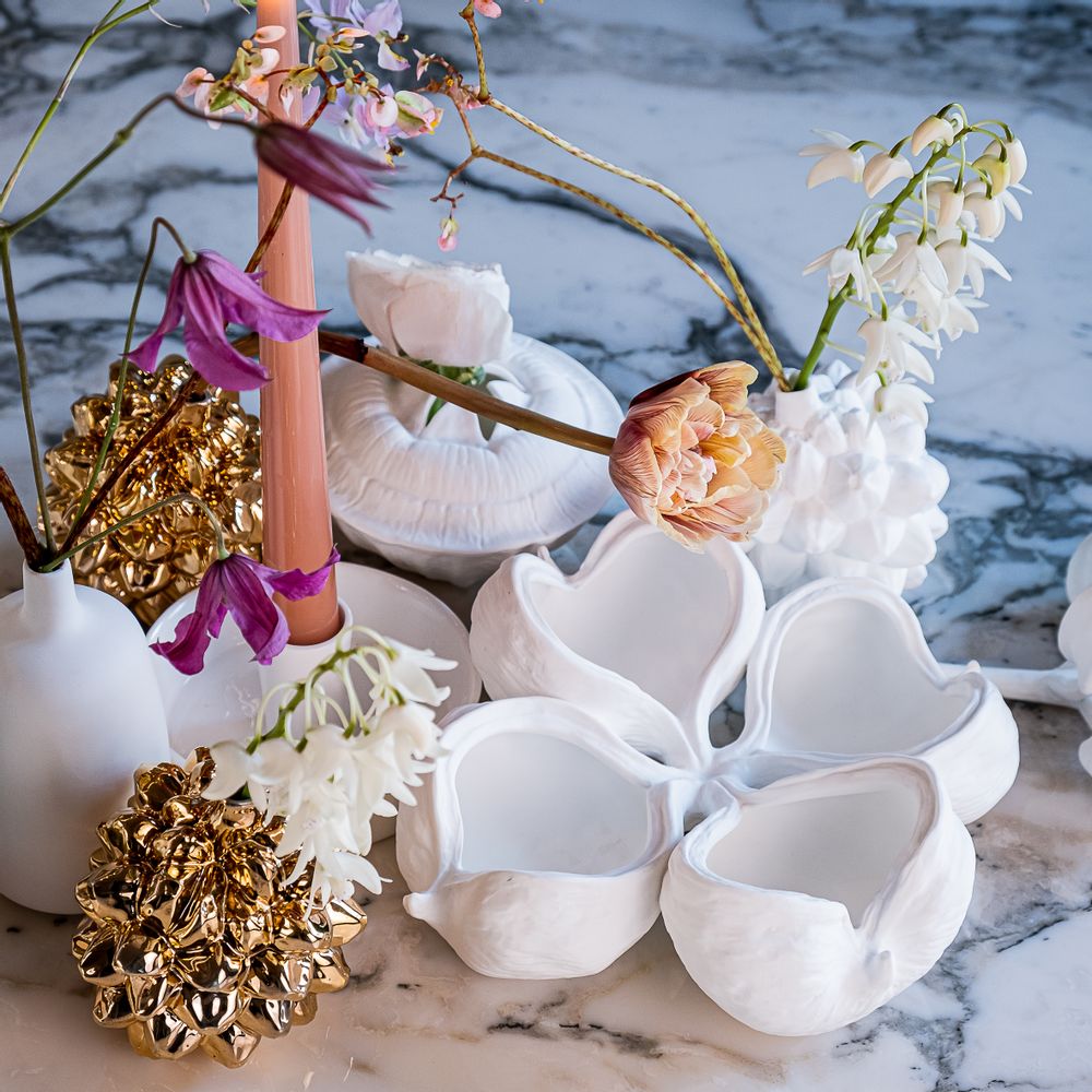 Vases - Vase FRUCTUS NIPA, floral, botanique, en forme de fruit, doré, fait main - KLATT OBJECTS