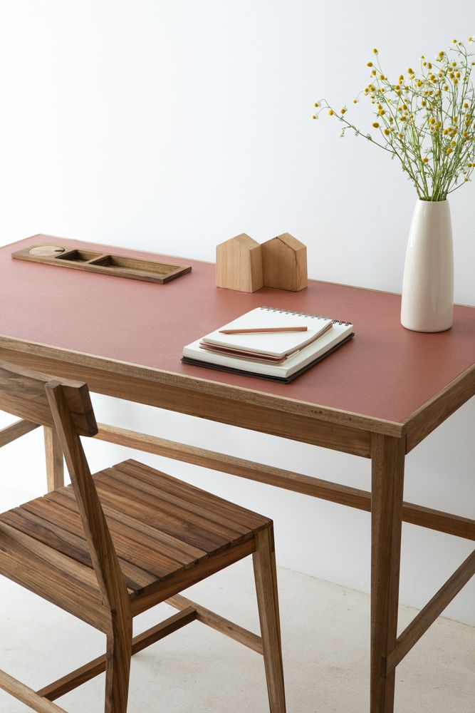 Desks - "Lito" desk - MINIMA HUELLA