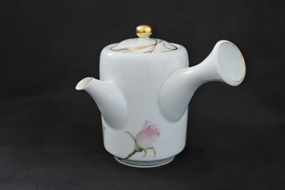 Accessoires thé et café - Théière japonaise en porcelaine à motif rose - YUKO KIKUCHI
