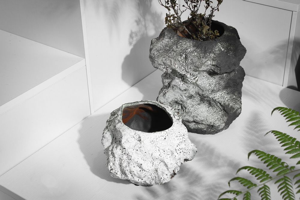Vases - Vase en céramique au look d'un rocher, design moderne et original. - ELEMENT ACCESSORIES