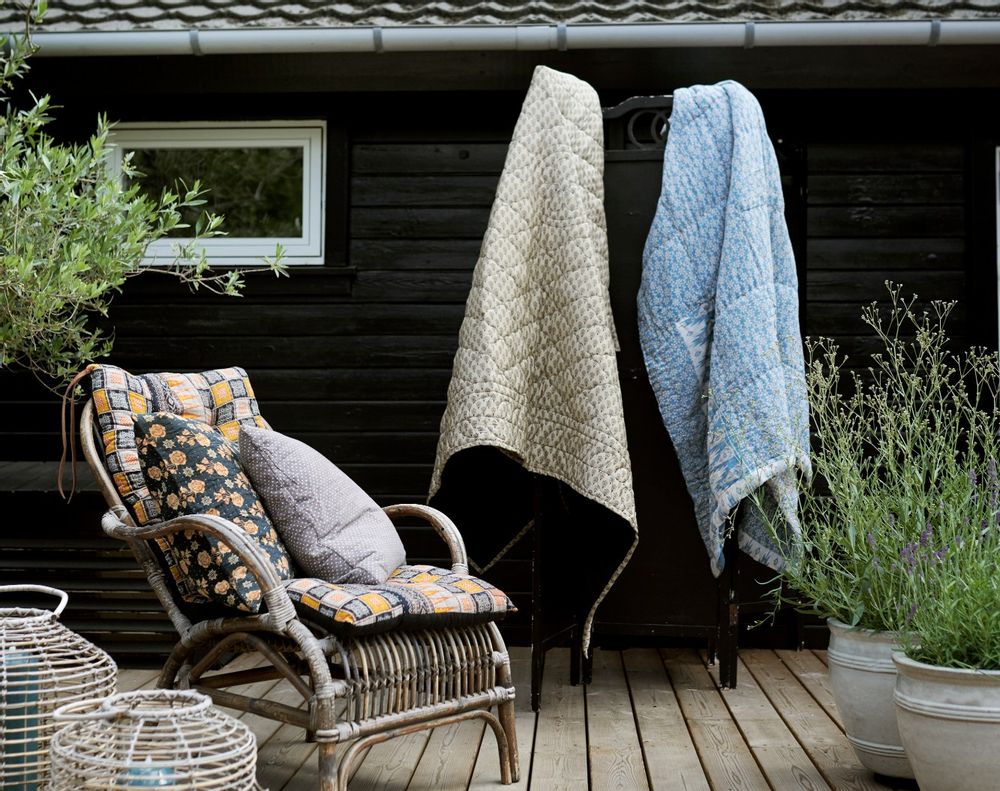 Throw blankets - Sari Throws - QUOTE COPENHAGEN APS