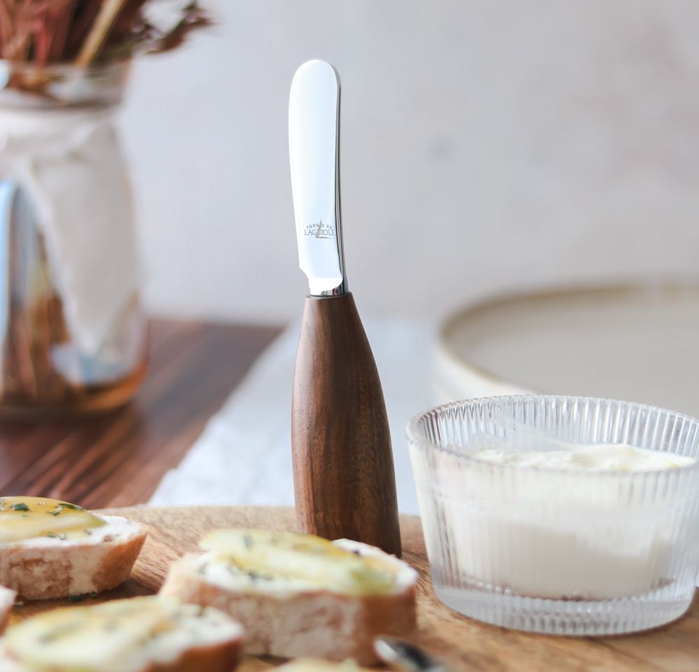 Cadeaux - Tartineur en corne ou en noyer - FORGE DE LAGUIOLE