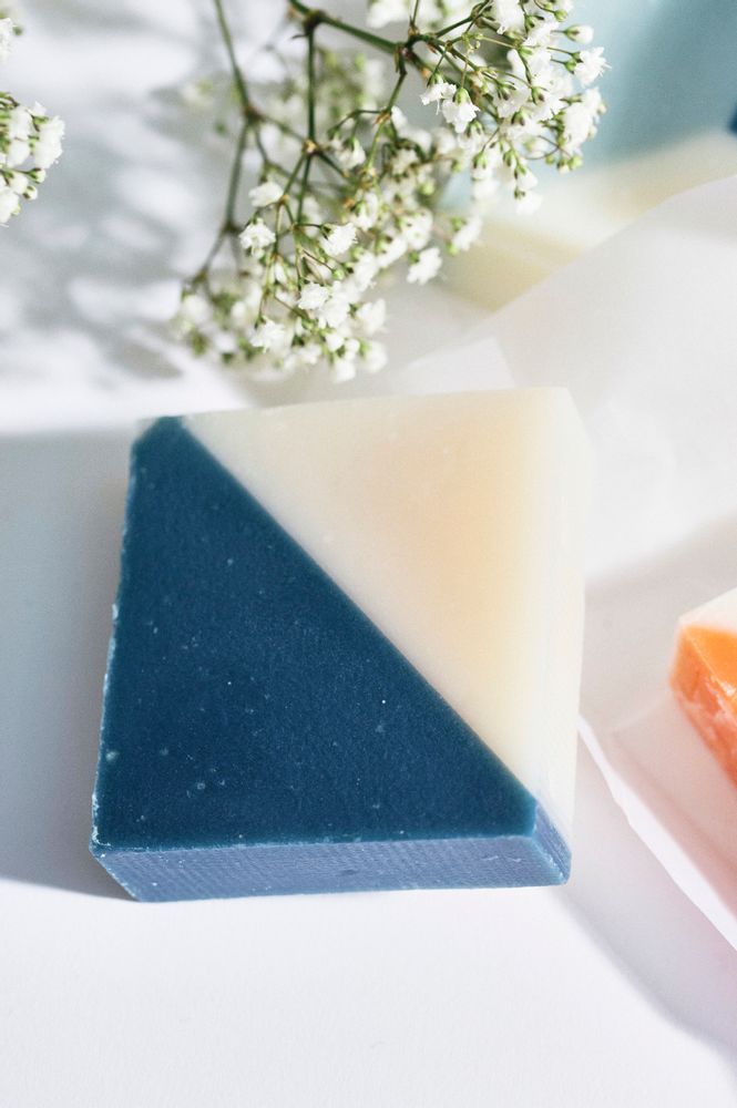 Savons - SAVON TRIANGLE - SAVONNERIE CIMENT