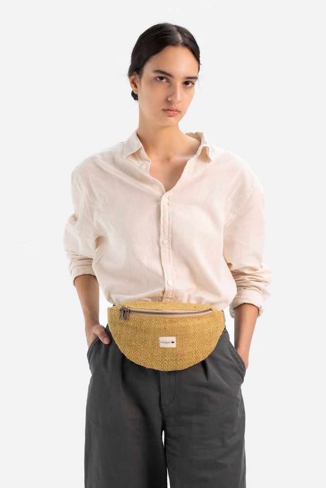 Bags and totes - Jannu Waistbag mustard - HEMPER