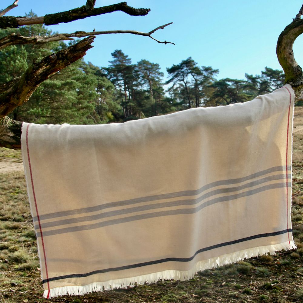 Prêt-à-porter - PONCHO LORIGA IN 50% ORGANIC WOOL/50% ORGANIC COTTON - SCHOOLOFLIFEPROJECTS
