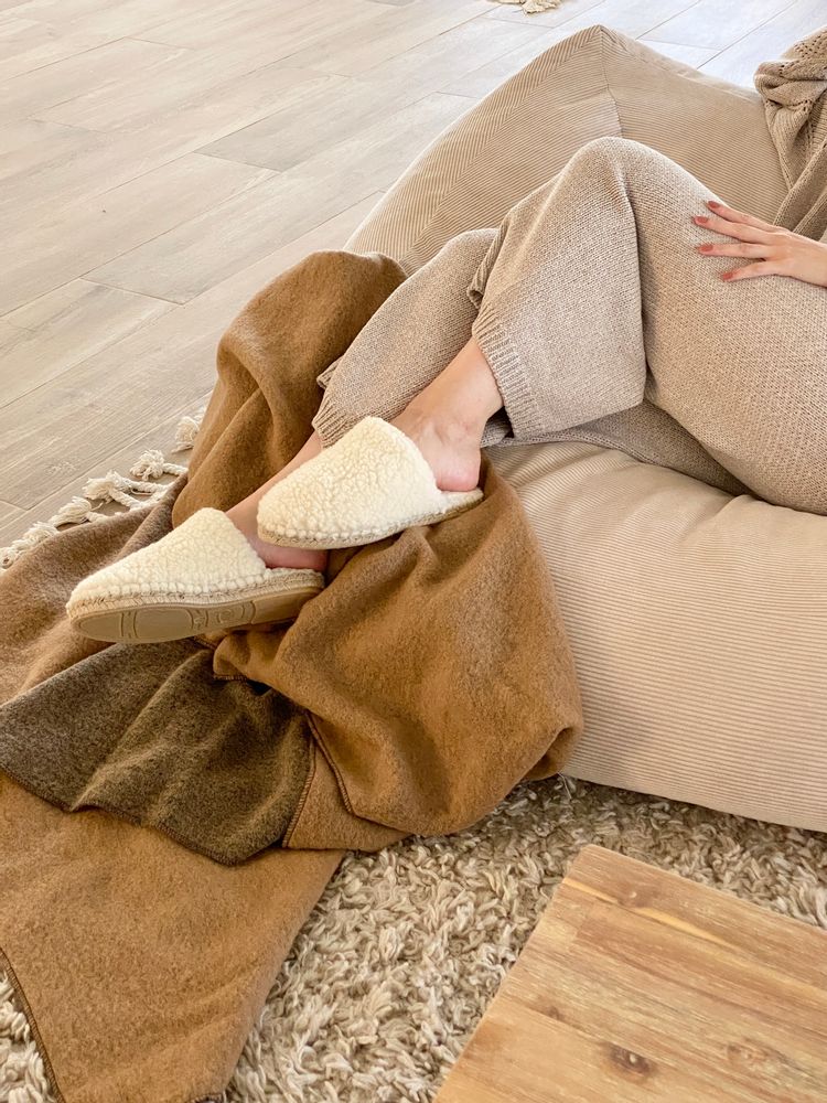 Homewear - Let's prepare for winter with handmade slippers made of pure wool - ATELIER COSTÀ